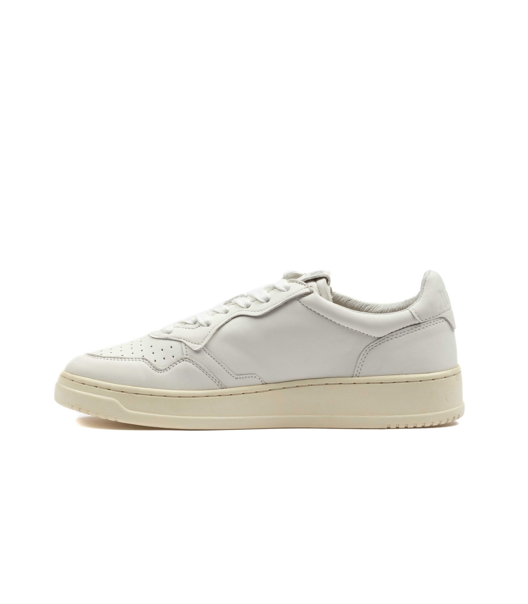 Autry Medalist Low Capra Goat White