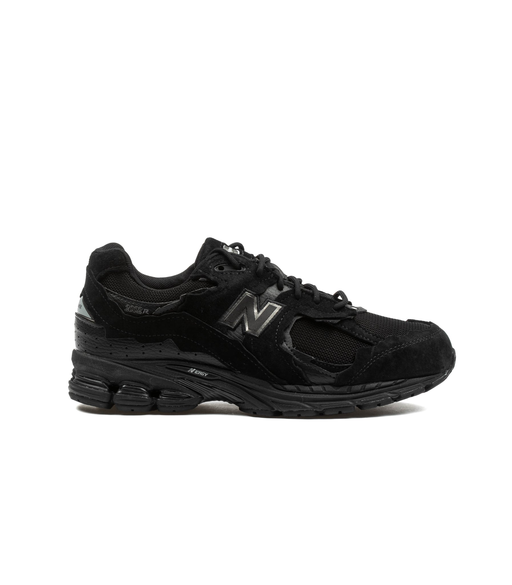 New Balance U2002 Suede-Gore Tex Black