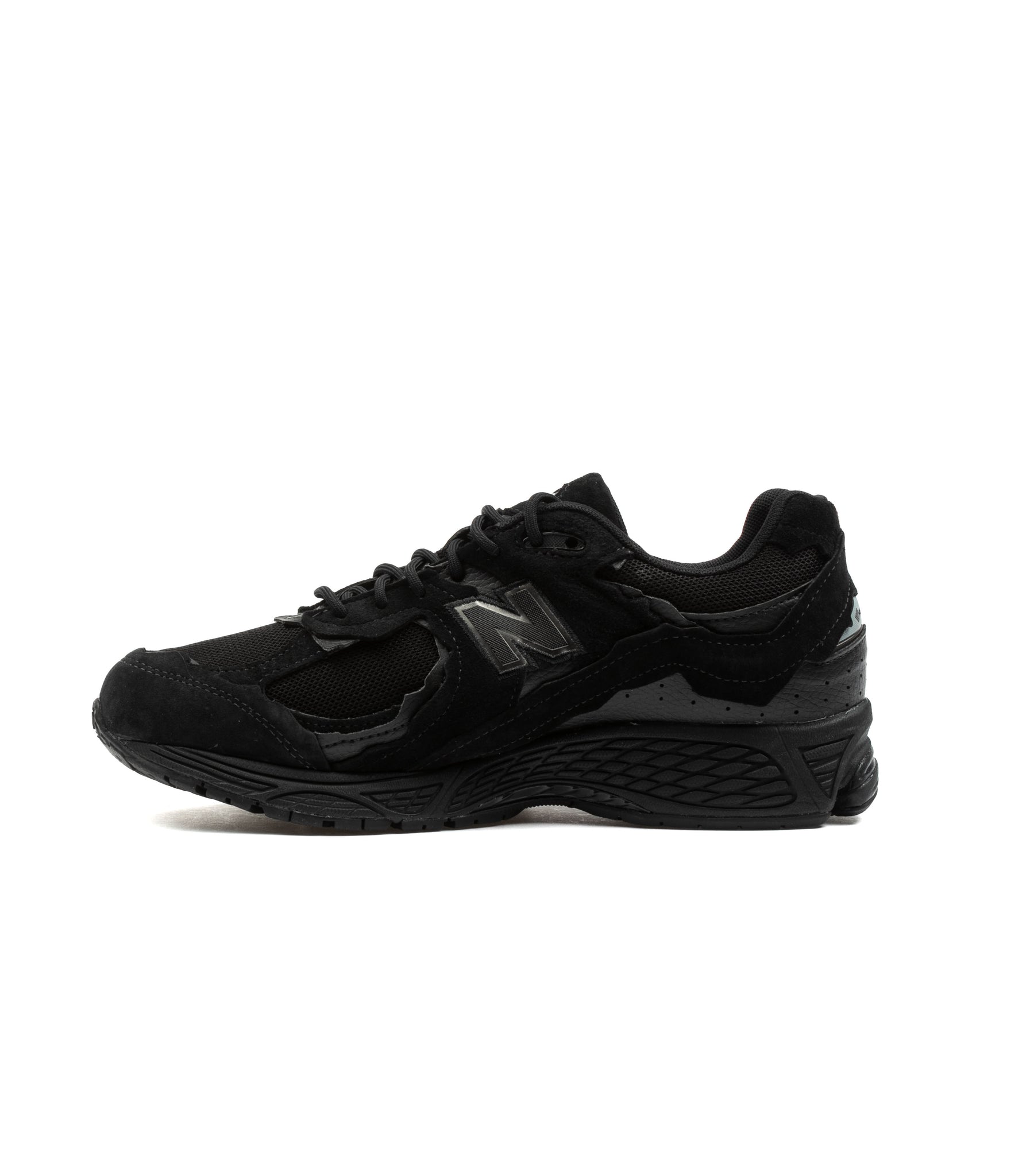 New Balance U2002 Suede-Gore Tex Black