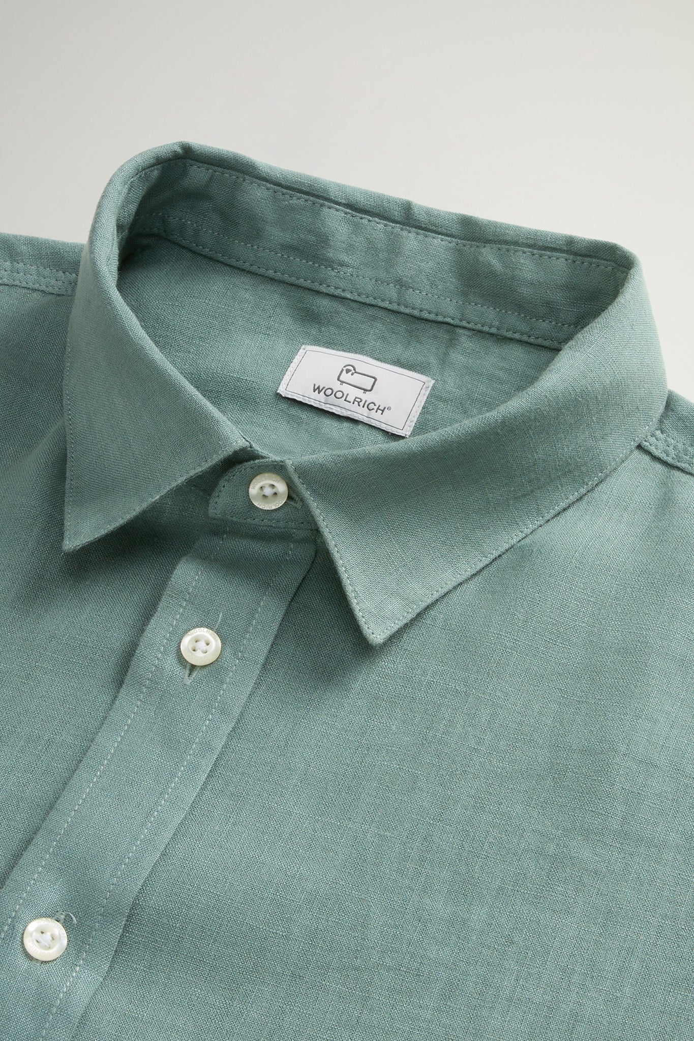 Camicia Di Woolrich In Puro Lino Tinta In Capo Verde
